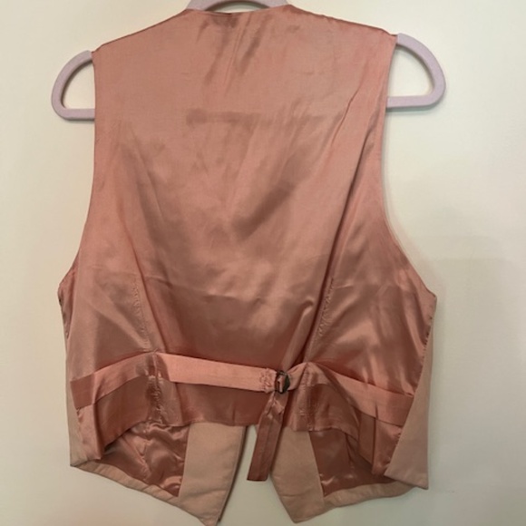 Blush pink lambskin and silk Kenar  vest in size Medium - no cleaning needed - Picture 4 of 4